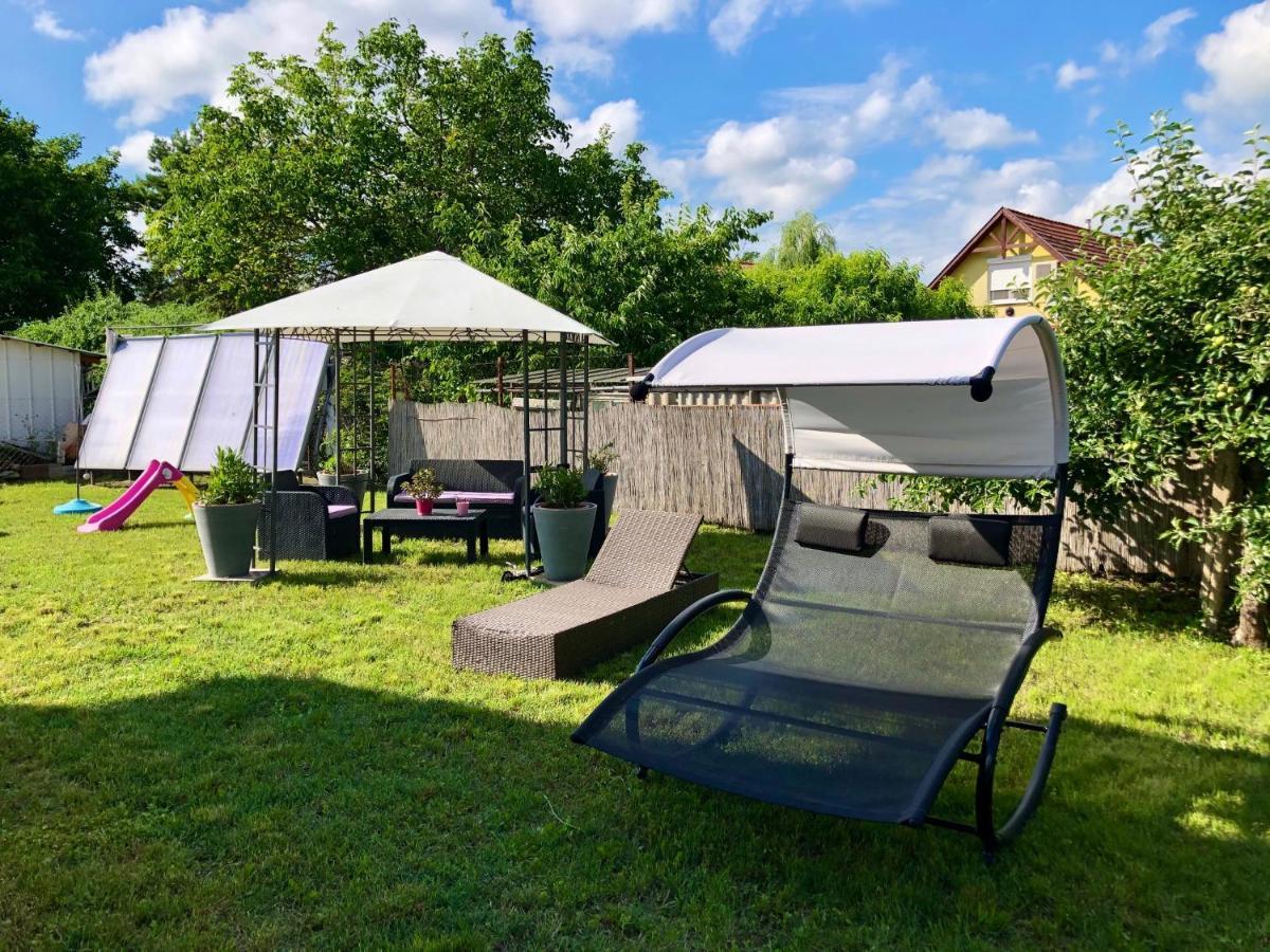 Mandula Apartman Cegléd Buitenkant foto