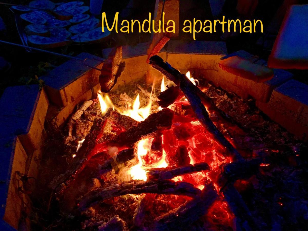 Mandula Apartman Cegléd Buitenkant foto