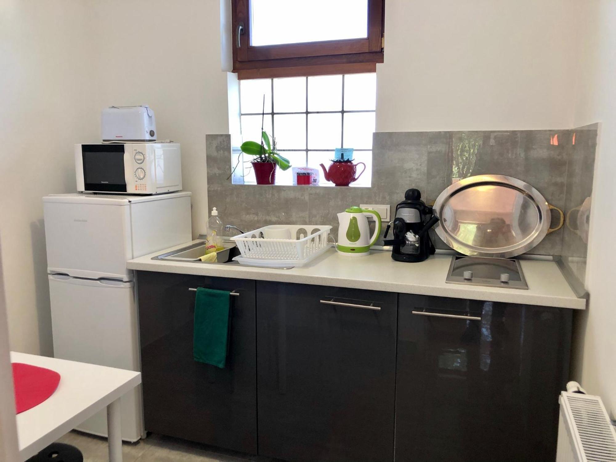 Mandula Apartman Cegléd Buitenkant foto