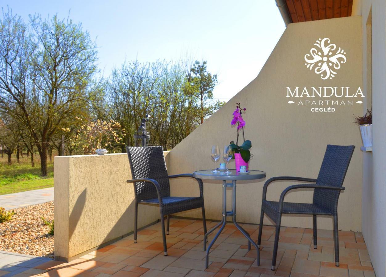 Mandula Apartman Cegléd Buitenkant foto